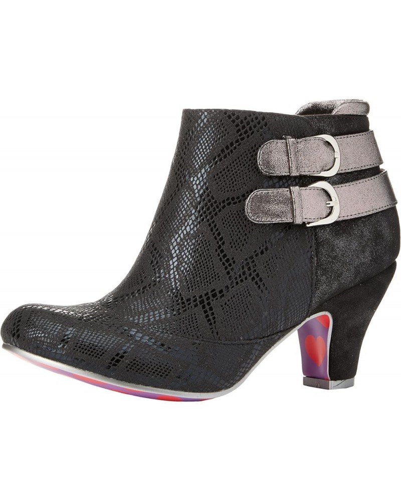 Women's Classic Ankle Boot Black $52.99 Boots