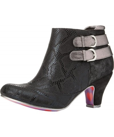 Women's Classic Ankle Boot Black $52.99 Boots