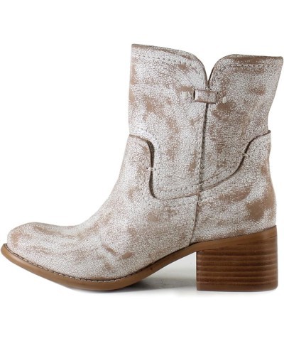 women's Shy Town Fashion Boot White $30.85 Boots