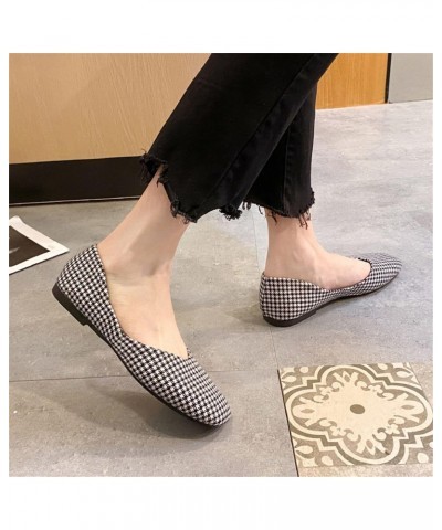 Women's Sneakers Slip On Walking Shoes Round Toe Comfort Athletic Running Shoes Lightweight Sneakers $12.00 Athletic Shoes